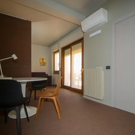 Apartment Del Sole Desenzano del Garda