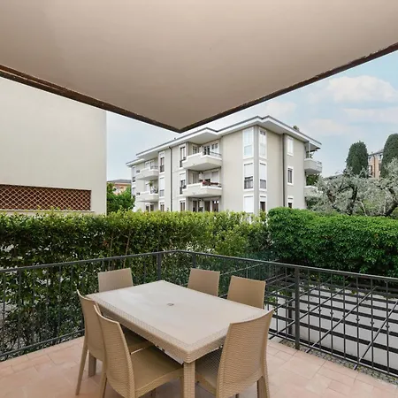 Del Sole Apartment *